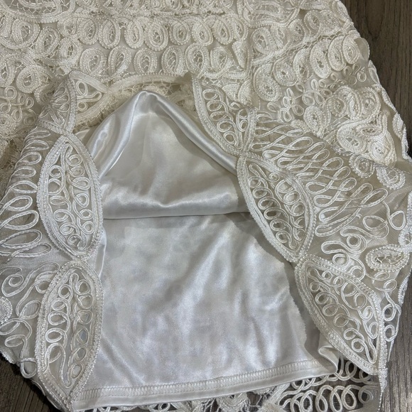 SUE WONG Appliqué Halter Sleeveless Dress White Ivory Sz 2 Bridal Embroidered - Picture 13 of 16